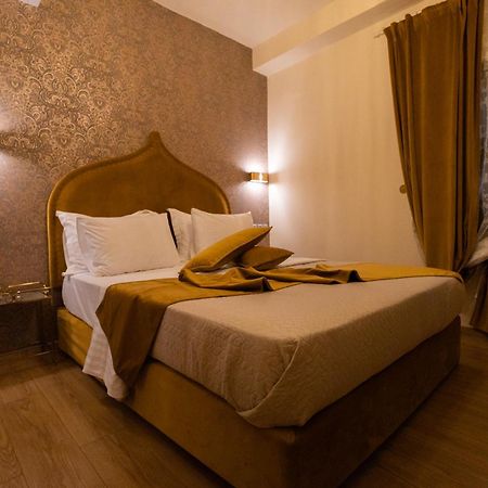 April Luxury Suites (Adults Only) Rhodes City ภายนอก รูปภาพ