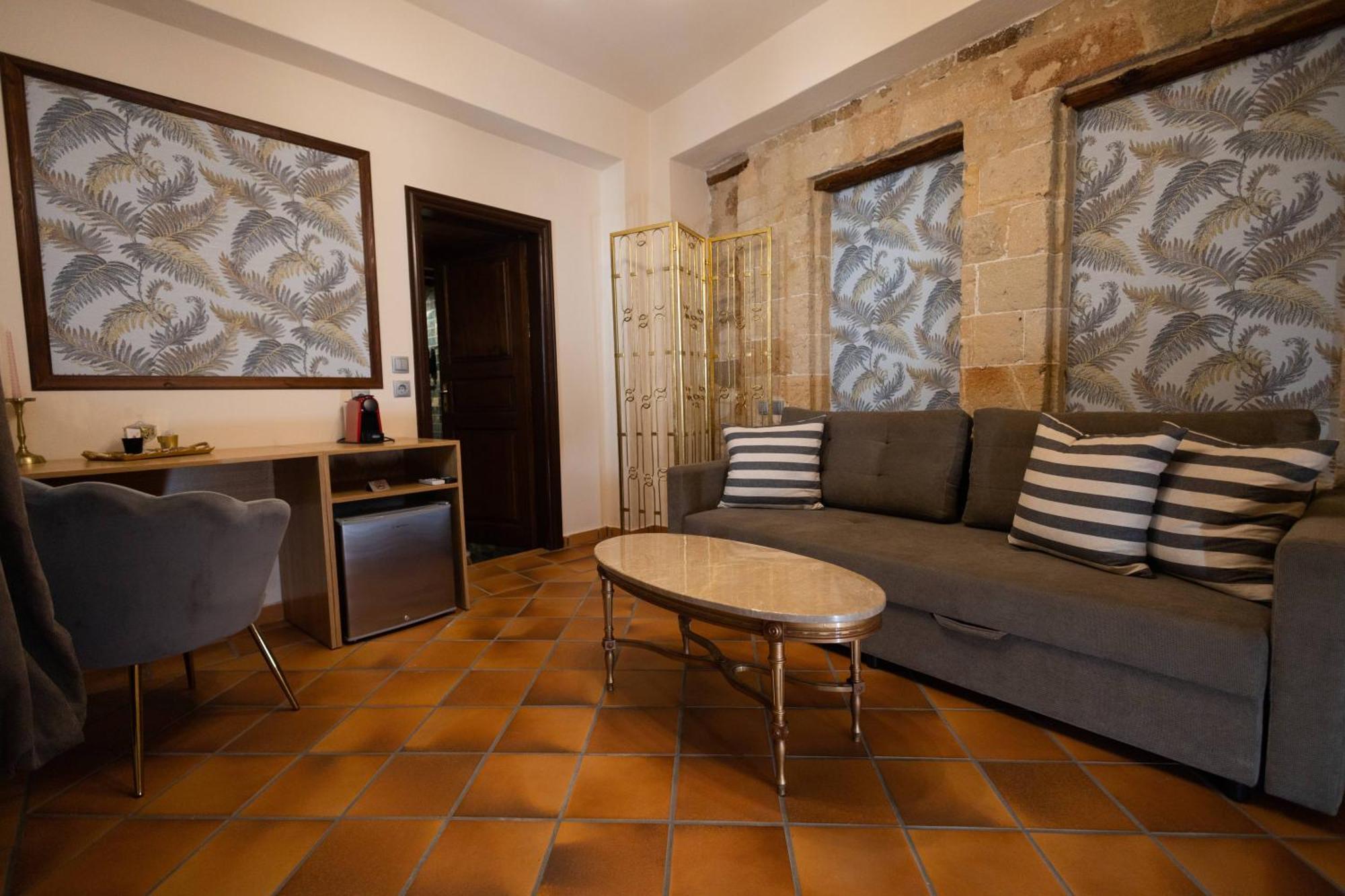 April Luxury Suites (Adults Only) Rhodes City ห้อง รูปภาพ